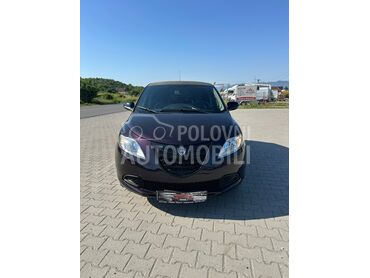 Lancia Ypsilon 1.2, 5.500 €, 2014. Hečbek, Benzin | 1242 cm3, 76.000 km, 51kW (69 KS), Manuelni 5 brzina, 4/5 vrata, 5 sedišta, Čačak