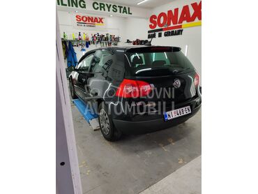 Volkswagen Golf 5 1.4 TSI (može zamena), 2.950 €, 2007. Hečbek, Benzin | 1390 cm3, 210.000 km, 90kW (122 KS), Manuelni 6 brzina, 2/3 vrata, 5 sedišta, Svrljig