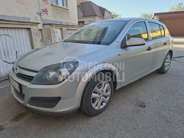 Opel Astra H 1,4 16v Ecotek, 1.950 €, 2004. Hečbek, Benzin | 1364 cm3, 233.400 km, 66kW (90 KS), Manuelni 5 brzina, 4/5 vrata, 5 sedišta, Subotica