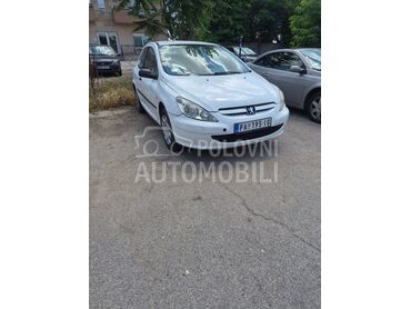 Peugeot 307, 1.150 €, 2004. Hečbek, Dizel | 1398 cm3, 211.196 km, 50kW (68 KS), Manuelni 5 brzina, 4/5 vrata, 5 sedišta, Beograd