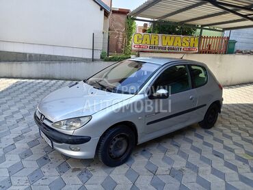 Peugeot 206, 850 €, 2002. Hečbek, Benzin | 1600 cm3, 214.562 km, 80kW (109 KS), Manuelni 5 brzina, 2/3 vrata, 5 sedišta, Valjevo