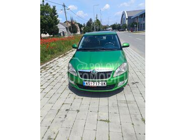 Škoda Fabia 12 HTP, 3.300 €, 2011. Hečbek, Benzin | 1198 cm3, 199.849 km, 44kW (60 KS), Manuelni 5 brzina, 4/5 vrata, 5 sedišta, Novi Sad