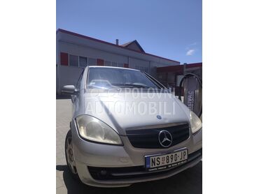 Mercedes Benz A 160 cdi, 2.600 €, 2009. Hečbek, Dizel | 1991 cm3, 324.578 km, 60kW (82 KS), Manuelni 5 brzina, 4/5 vrata, 5 sedišta, Novi Sad
