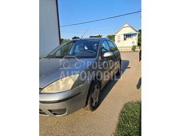 Ford Focus, 1.500 €, 2003. Hečbek, Benzin | 1399 cm3, 266.574 km, 55kW (75 KS), Manuelni 5 brzina, 4/5 vrata, 5 sedišta, Glušci