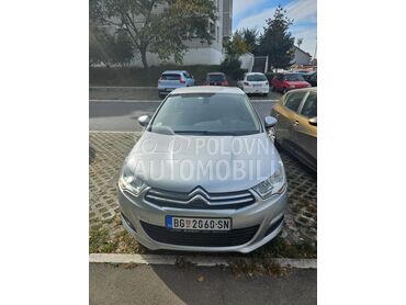 Citroen C4, 4.700 €, 2014. Hečbek, Benzin | 1598 cm3, 216.000 km, 88kW (120 KS), Manuelni 5 brzina, 4/5 vrata, 5 sedišta, Zemun