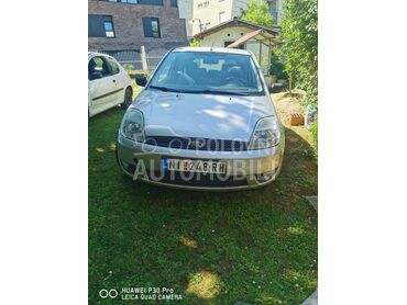 Ford Fiesta, 1.300 €, 2004. Hečbek, Dizel | 1398 cm3, 170.000 km, 50kW (68 KS), Manuelni 5 brzina, 4/5 vrata, 5 sedišta, Niš