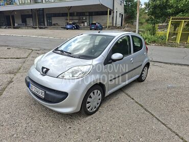 Peugeot 107, 2.400 €, 2007. Hečbek, Benzin | 998 cm3, 219.000 km, 50kW (68 KS), Manuelni 5 brzina, 4/5 vrata, 4 sedišta, Beograd
