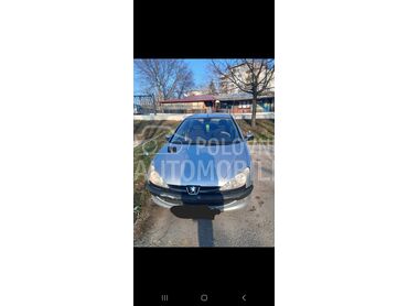 Peugeot 206 (može zamena), 1.600 €, 2001. Hečbek, Benzin + Gas (TNG) | 1600 cm3, 226.000 km, 80kW (109 KS), Manuelni 5 brzina, 4/5 vrata, 5 sedišta, Paraćin