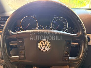 Volkswagen Touareg, 6.500 €, 2004. Džip/SUV, Dizel | 2460 cm3, 282.916 km, 128kW (174 KS), Manuelni 6 brzina, 4/5 vrata, 5 sedišta, Niš