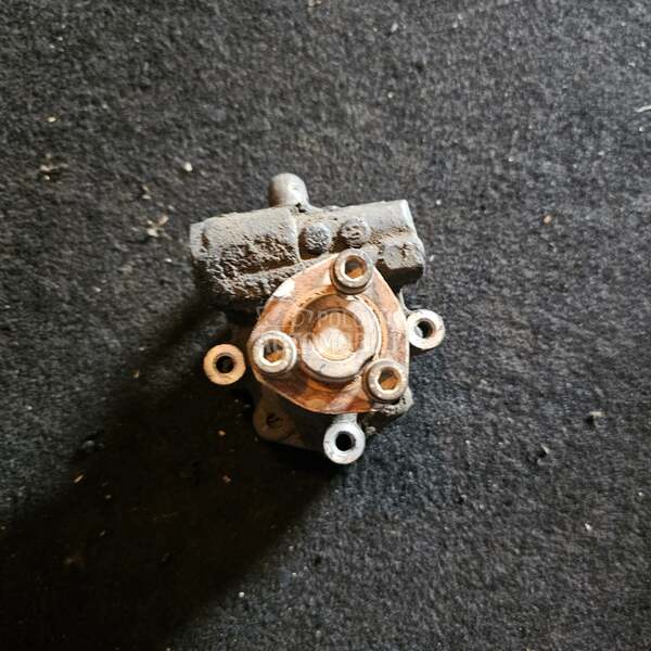 Servo pumpa za Volkswagen Caddy od 1995. do 2003. god.