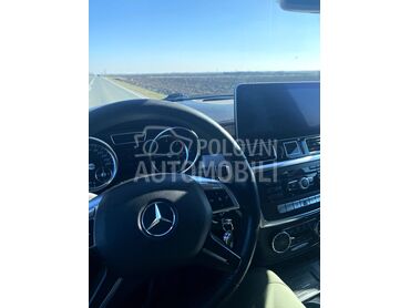 Mercedes Benz ML 250, 19.500 €, 2012. Džip/SUV, Dizel | 2143 cm3, 245.000 km, 150kW (204 KS), Automatski / poluautomatski, 4/5 vrata, 5 sedišta, Novi Sad