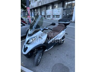 Piaggio MP3 500 (može zamena), 4.500 €, 2015. , 500 cm3, 32.300 km, 29kW (39 KS), Scooter, Dorćol