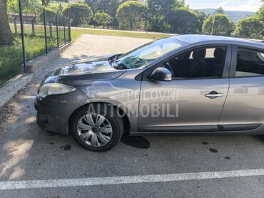 Renault Megane 1.6 16v, 3.800 €, 2010. Hečbek, Benzin | 1598 cm3, 207.349 km, 74kW (101 KS), Manuelni 5 brzina, 4/5 vrata, 5 sedišta, Rekovac