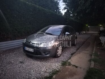 Citroen C4 1.6vti (može zamena), 2.800 €, 2009. Hečbek, Benzin | 1598 cm3, 237.000 km, 88kW (120 KS), Manuelni 5 brzina, 4/5 vrata, 5 sedišta, Niš