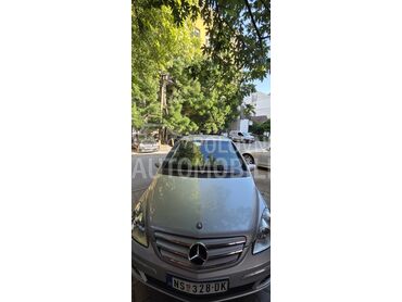 Mercedes Benz B 170, 3.950 €, 2006. Limuzina, Benzin | 1700 cm3, 117.568 km, 85kW (116 KS), Manuelni 5 brzina, 4/5 vrata, 5 sedišta, Novi Sad