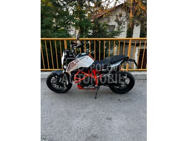 KTM Duke 690 Yoshimura, 3.700 €, 2012. , 690 cm3, 43.030 km, 50kW (68 KS), Naked, Valjevo