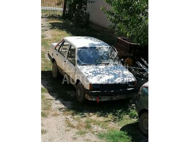 Opel Corsa A 1.2 8v ohc, 400 €, 1987. Limuzina, Benzin | 1200 cm3, 87.000 km, 44kW (60 KS), Manuelni 4 brzine, 4/5 vrata, 5 sedišta, Niš