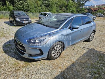 Citroen DS5, 7.900 €, 2012. Hečbek, Dizel | 1560 cm3, 230.000 km, 84kW (114 KS), Automatski / poluautomatski, 4/5 vrata, 5 sedišta, Kragujevac