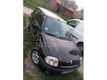 Renault Clio 1.2  16v, 1.380 €, 2001. Hečbek, Benzin | 1149 cm3, 175.488 km, 43kW (58 KS), Manuelni 5 brzina, 2/3 vrata, 5 sedišta, Gunaroš