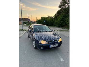 Renault Megane reg 05 2027, 950 €, 2002. Hečbek, Benzin | 1598 cm3, 223.000 km, 79kW (107 KS), Manuelni 5 brzina, 4/5 vrata, 5 sedišta, Novi Sad