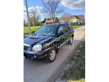 Hyundai Santa Fe 2.0, 3.750 €, 2004. Džip/SUV, Dizel | 1991 cm3, 336.000 km, 82kW (111 KS), Manuelni 5 brzina, 4/5 vrata, 5 sedišta, Sremska Mitrovica