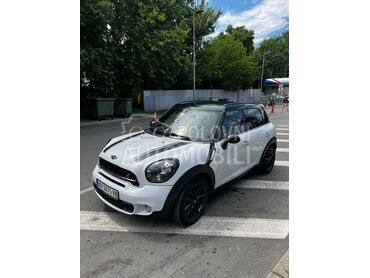 MINI Countryman Countryman SD (može zamena), 9.500 €, 2014. Džip/SUV, Dizel | 1995 cm3, 270.300 km, 105kW (143 KS), Automatski / poluautomatski, 4/5 vrata, 5 sedišta, Beograd