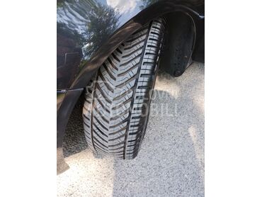 Volkswagen Golf 5, 4.300 €, 2007. Hečbek, Dizel | 1968 cm3, 240.000 km, 103kW (140 KS), Manuelni 6 brzina, 2/3 vrata, 5 sedišta, Bačka Palanka