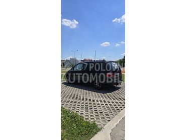 Ford Galaxy TDI (može zamena), 2.650 €, 2001. Monovolumen (MiniVan), Dizel | 1896 cm3, 345.000 km, 85kW (116 KS), Manuelni 6 brzina, 4/5 vrata, 7 sedišta, Srbobran