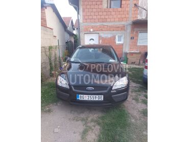 Ford Focus, 1.800 €, 2006. Hečbek, Benzin | 1388 cm3, 209.000 km, 59kW (80 KS), Manuelni 5 brzina, 2/3 vrata, 5 sedišta, Grocka