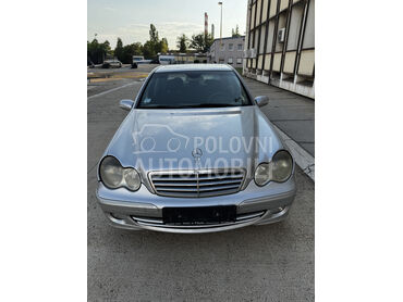 Mercedes Benz C 220 CDI, 3.500 €, 2005. Limuzina, Dizel | 2148 cm3, 335.000 km, 110kW (150 KS), Manuelni 6 brzina, 4/5 vrata, 5 sedišta, Beograd