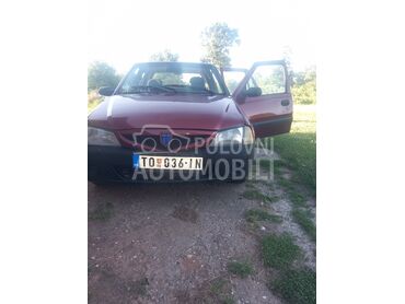 Dacia Solenza 1.4, 1.150 €, 2004. Limuzina, Benzin + Gas (TNG) | 1400 cm3, 260.000 km, 55kW (75 KS), Manuelni 5 brzina, 4/5 vrata, 5 sedišta, Topola