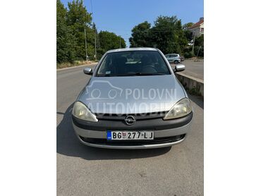 Opel Corsa C, 900 €, 2001. Hečbek, Benzin | 1389 cm3, 190.000 km, 66kW (90 KS), Manuelni 5 brzina, 2/3 vrata, 5 sedišta, Čukarica