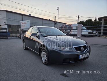 Honda Accord 2.0 B, Po dogovoru, 2004. Limuzina, Benzin | 1998 cm3, 304.783 km, 114kW (155 KS), Manuelni 5 brzina, 4/5 vrata, 5 sedišta, Beograd