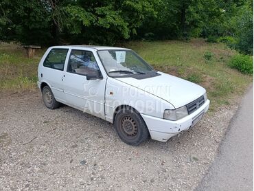 Fiat Uno 1.0, Po dogovoru, 1991. Hečbek, Benzin | 999 cm3, 200.000 km, 33kW (45 KS), Manuelni 5 brzina, 2/3 vrata, 5 sedišta, Niš