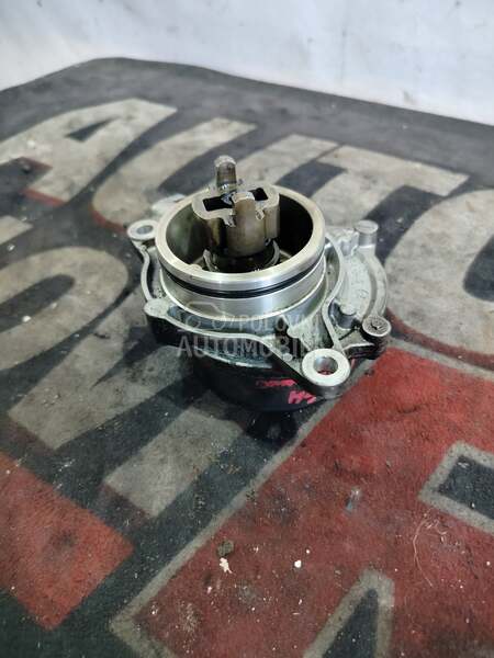 Vakum Pumpa za BMW 530 od 2003. do 2007. god.