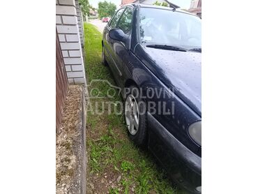 Renault Laguna, 1.000 €, 1998. Hečbek, Benzin + Gas (TNG) | 1595 cm3, 285.000 km, 79kW (107 KS), Manuelni 5 brzina, 4/5 vrata, 5 sedišta, Čačak