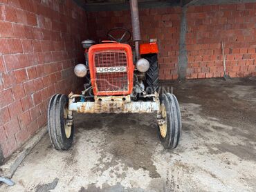 Ursus 335, 3.200 €, 1985. , Standardni traktori, 26kW (35 KS), 2x2, Ratarstvo, Smederevska Palanka