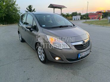 Opel Meriva (može zamena), 4.400 €, 2010. Monovolumen (MiniVan), Dizel | 1686 cm3, 240.000 km, 92kW (125 KS), Manuelni 6 brzina, 4/5 vrata, 5 sedišta, Novi Sad