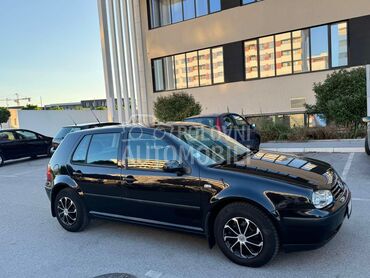 Volkswagen Golf 4 1.6 CH, 2.500 €, 2001. Hečbek, Benzin | 1595 cm3, 189.469 km, 77kW (105 KS), Manuelni 5 brzina, 4/5 vrata, 5 sedišta, Kragujevac