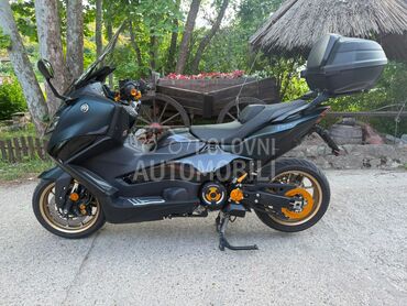 Yamaha Tmax TechMax, 14.000 €, 2022. , 560 cm3, 10.000 km, 35kW (48 KS), Scooter, Cerak