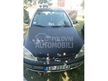 Opel Corsa C, 750 €, 2001. Limuzina, Benzin | 1000 cm3, 311.949 km, 43kW (58 KS), Manuelni 5 brzina, 2/3 vrata, 5 sedišta, Mladenovac