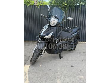 Piaggio Beverly 300 ABS Police, 3.500 €, 2017. , 278 cm3, 25.370 km, 16kW (22 KS), Scooter, Varvarin