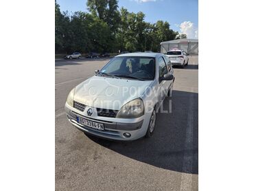 Renault Clio (može zamena), 1.250 €, 2003. Hečbek, Benzin | 1149 cm3, 181.000 km, 43kW (58 KS), Manuelni 5 brzina, 2/3 vrata, 5 sedišta, Altina