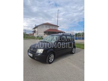 Fiat Panda 1.2, 3.250 €, 2004. Hečbek, Benzin | 1242 cm3, 195.500 km, 44kW (60 KS), Manuelni 5 brzina, 4/5 vrata, 4 sedišta, Aranđelovac