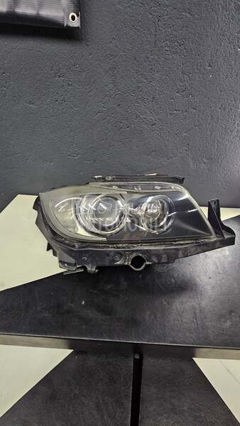 Far xenon e90,e91 za BMW 320, 320d od 2005. do 2008. god.