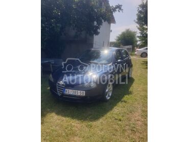 Alfa Romeo 147 1.9 JTD, 2.700 €, 2008. Hečbek, Dizel | 1910 cm3, 253.106 km, 88kW (120 KS), Manuelni 5 brzina, 4/5 vrata, 5 sedišta, Kragujevac