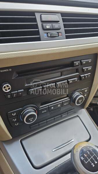 Radio,klimatronik za BMW 316, 318, 320 ... od 2005. do 2010. god.