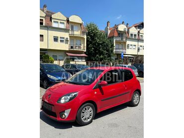 Renault Twingo 1.2 8v, 2.350 €, 2007. Hečbek, Benzin | 1149 cm3, 170.000 km, 43kW (58 KS), Manuelni 5 brzina, 2/3 vrata, 4 sedišta, Novi Sad