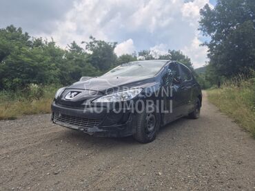 Peugeot 308 308 (može zamena), 1.300 €, 2009. Hečbek, Dizel | 1600 cm3, 250.000 km, 80kW (109 KS), Manuelni 5 brzina, 4/5 vrata, 5 sedišta, Kladovo