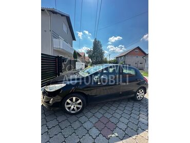 Peugeot 308, 2.800 €, 2007. Hečbek, Benzin | 1598 cm3, 128.000 km, 88kW (120 KS), Manuelni 5 brzina, 4/5 vrata, 5 sedišta, Novi Sad